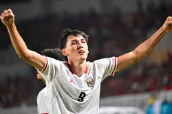 Tiền đạo 1m96 vừa đi vào lịch sử ASEAN Cup là ai?