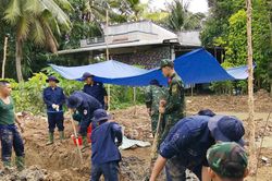 Cần Thơ quy tập th&ecirc;m một h&agrave;i cốt liệt sĩ sau 5 ng&agrave;y khai quật