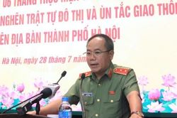 H&agrave; Nội xử l&yacute; trật tự đ&ocirc; thị, &ugrave;n tắc giao th&ocirc;ng: Chấm dứt t&igrave;nh trạng 'ra qu&acirc;n rầm rộ rồi bu&ocirc;ng lỏng'