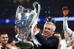 Thiên tài bình dị Carlo Ancelotti