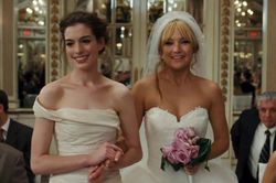 Triết lý tình yêu từ bộ phim hài nổi tiếng của Anne Hathaway