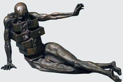 Những 'ngăn kéo vô thức' kỳ dị trong nghệ thuật Salvador Dalí