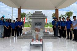 Đoàn viên Sở Văn hóa và Thể thao An Giang lan tỏa hành trình tri ân