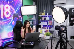 Livestream tạo hàng triệu việc làm mới cho giới trẻ Trung Quốc