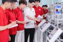 Sắp xếp, tinh gọn TỐI THIỂU 50% đầu mối cơ sở gi&aacute;o dục nghề nghiệp, gi&aacute;o dục thường xuy&ecirc;n, đại học c&ocirc;ng lập