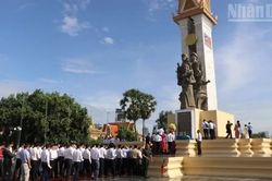 Tưởng nhớ, tri ân các Anh hùng liệt sĩ