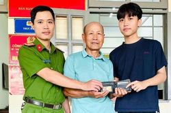 Nam thanh niên làm việc tốt