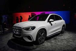 [GALLERY] Mercedes-Benz GLC 2027 nhận cọc tại Việt Nam, giá gần 3,4 tỷ đồng
