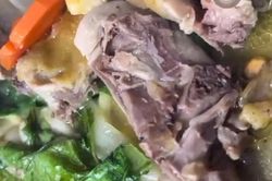 Vụ nghi d&ograve;i b&ograve; trong m&oacute;n ăn ở Đắk Lắk: Chưa c&oacute; giấy an to&agrave;n thực phẩm