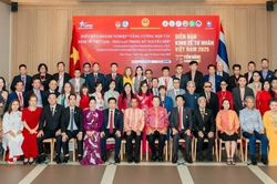 Công tác cộng đồng - Điểm tựa vững chắc phát huy vai trò cầu nối của kiều bào