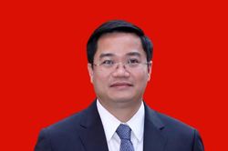 Ch&acirc;n dung Chủ tịch UBND tỉnh Quảng Ng&atilde;i Nguyễn Đức T&acirc;m