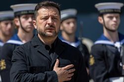 Bước ngoặt khó ngờ trong thái độ của Tổng thống Trump với Ukraine
