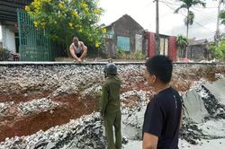 Sụt l&uacute;n bất thường ở Quảng Trị, phong tỏa khẩn cấp hiện trường