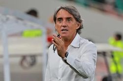 Trong cơn khủng hoảng, đội tuyển Italia bổ nhiệm lại HLV Roberto Mancini