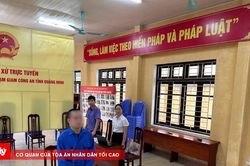 Từ người sử dụng thành kẻ bán cần sa