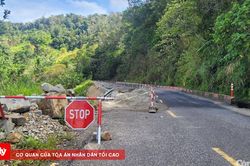 Hơn 8 tháng chưa khắc phục điểm sạt lở trên Quốc lộ 24: Sở Xây dựng Quảng Ngãi nói gì?