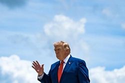 &Ocirc;ng Trump n&oacute;i về việc Israel phản đối Mỹ b&aacute;n F-35 cho Thổ Nhĩ Kỳ