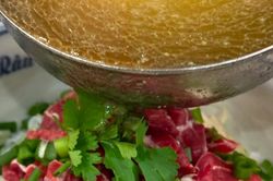 C&oacute; phải thịt b&ograve; 'c&agrave;ng t&aacute;i c&agrave;ng bổ'?