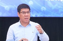 Năm 2027 sẽ thi tốt nghiệp THPT song song hình thức trên giấy và trực tuyến