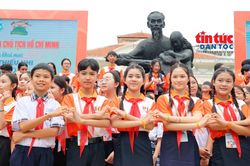 Khai mạc Liên hoan thiếu nhi Việt Nam - Lào - Campuchia