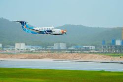 Chuyến bay đầu tiên cất cánh trên đường băng hoàn thành với tiến độ 'chưa từng có'