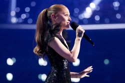 Ariana Grande đệ đơn kiện tin tặc vì xâm phạm quyền riêng tư