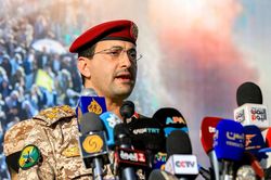 Houthi tuy&ecirc;n bố tấn c&ocirc;ng c&aacute;c cơ sở dầu mỏ trọng yếu của Ả Rập X&ecirc; &Uacute;t