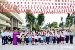 Ban Tuyên giáo và Dân vận Thành ủy tuyên dương con cán bộ, công chức 'Học giỏi - Sống tốt'