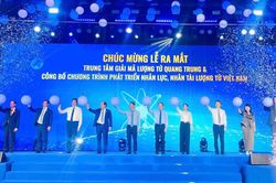 Ra mắt Trung t&acirc;m Giải m&atilde; lượng tử Quang Trung