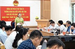 Phó Bí thư Tỉnh ủy Giàng Thị Dung làm việc với các xã Hạnh Phúc, Trạm Tấu, Phình Hồ, Tà Xi Láng