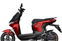 VinFast Evo Lite và 8 xe máy điện phù hợp học sinh cấp 3: giá, tầm hoạt động