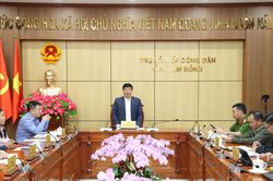 B&iacute; thư Tỉnh ủy L&acirc;m Đồng Y Thanh H&agrave; Ni&ecirc; Kđăm tiếp c&ocirc;ng d&acirc;n định kỳ th&aacute;ng 7
