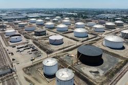 Giá dầu hôm nay 28/7: Lao dốc xuống thấp nhất 1 tuần khi xung đột Trung Đông tạm lắng