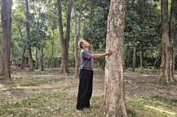 Tận tụy với bản làng