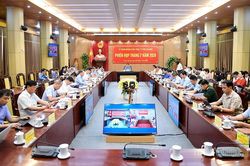 Quyết liệt tháo gỡ điểm nghẽn thúc đẩy kinh tế - xã hội