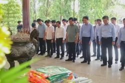 Đẩy mạnh quản lý, tôn tạo công trình ghi công liệt sĩ ngành Giao thông vận tải và Xây dựng