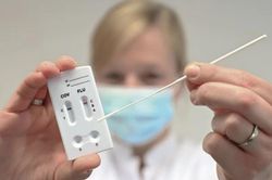 Gia tăng cúm mùa và Covid-19, Bộ Y tế khuyến cáo gì?