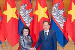Chủ tịch Quốc hội Trần Thanh Mẫn chủ trì Lễ đón và hội đàm với Chủ tịch Quốc hội Campuchia