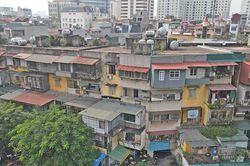 Hà Nội đẩy nhanh cải tạo, xây dựng lại 8 khu chung cư cũ