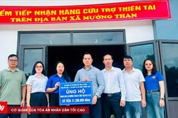 Tuổi trẻ TAND tỉnh Lai Ch&acirc;u sẻ chia với người d&acirc;n v&ugrave;ng lũ Mường Than