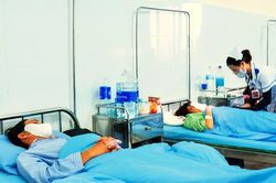 Hàng chục người nhập viện cấp cứu sau khi ăn bánh mỳ