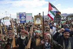 Houthi lại dọa 'khóa' Biển Đỏ, liệu thế giới có đường vòng?