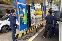 H&agrave; Nội xử l&yacute; 7 thương nh&acirc;n ph&acirc;n phối xăng dầu vi phạm