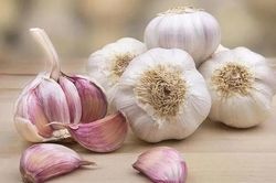 Hành, tỏi màu trắng hay tím: Loại nào thơm, bổ và đáng mua hơn?