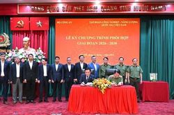 Bộ C&ocirc;ng an v&agrave; Petrovietnam k&yacute; kết Chương tr&igrave;nh phối hợp trong c&ocirc;ng t&aacute;c bảo đảm ANTT