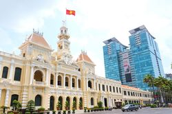 Tán thành việc Quốc hội phân quyền trực tiếp cho TP.HCM và các đô thị đặc biệt