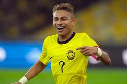 Malaysia 4-0 Lào: Sao Việt kiều 'im tiếng'
