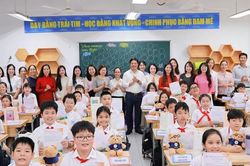 'Điểm hẹn Cầu Giấy 2026': Ch&agrave;o đ&oacute;n học sinh lớp 6, tiếp nối truyền thống hiếu học