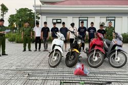 Hưng Yên: Khởi tố 27 đối tượng từ 14 đến 20 tuổi điều khiển xe máy với tốc độ cao, mang theo hung khí gây rối trật tự công cộng