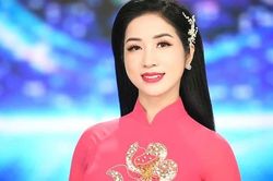 Cuộc sống của NSƯT Phương Nga sau 25 năm gi&agrave;nh giải nhất Sao Mai